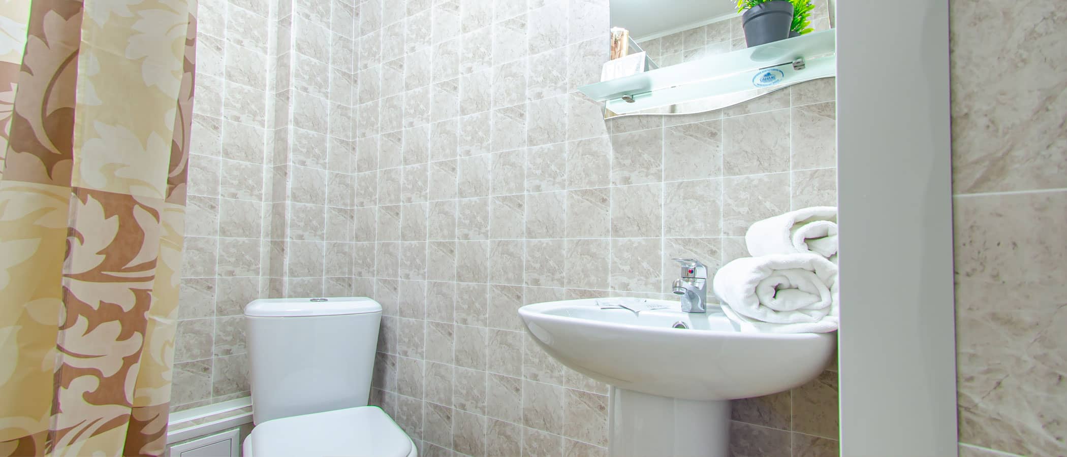 Стандарт 6-и местный с тремя кроватями