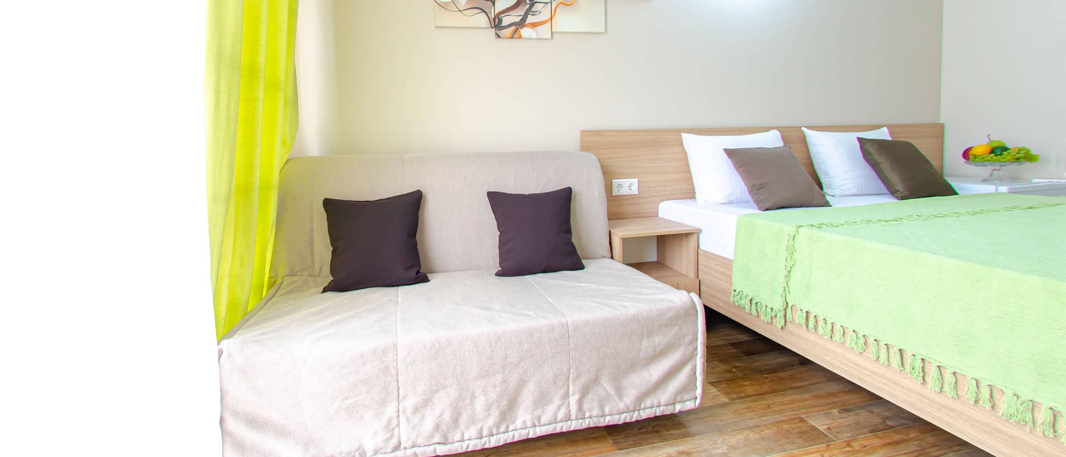 Стандарт 6-и местный с тремя кроватями