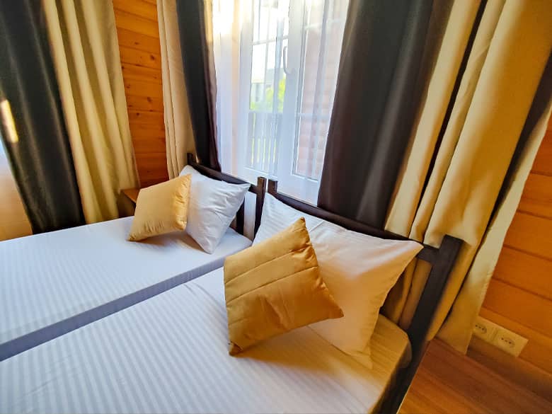 Отдельно стоящий дом до 6-и человек с четырьмя кроватями