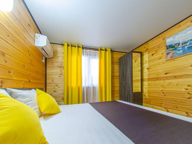 Стандарт 6-и местный с тремя кроватями